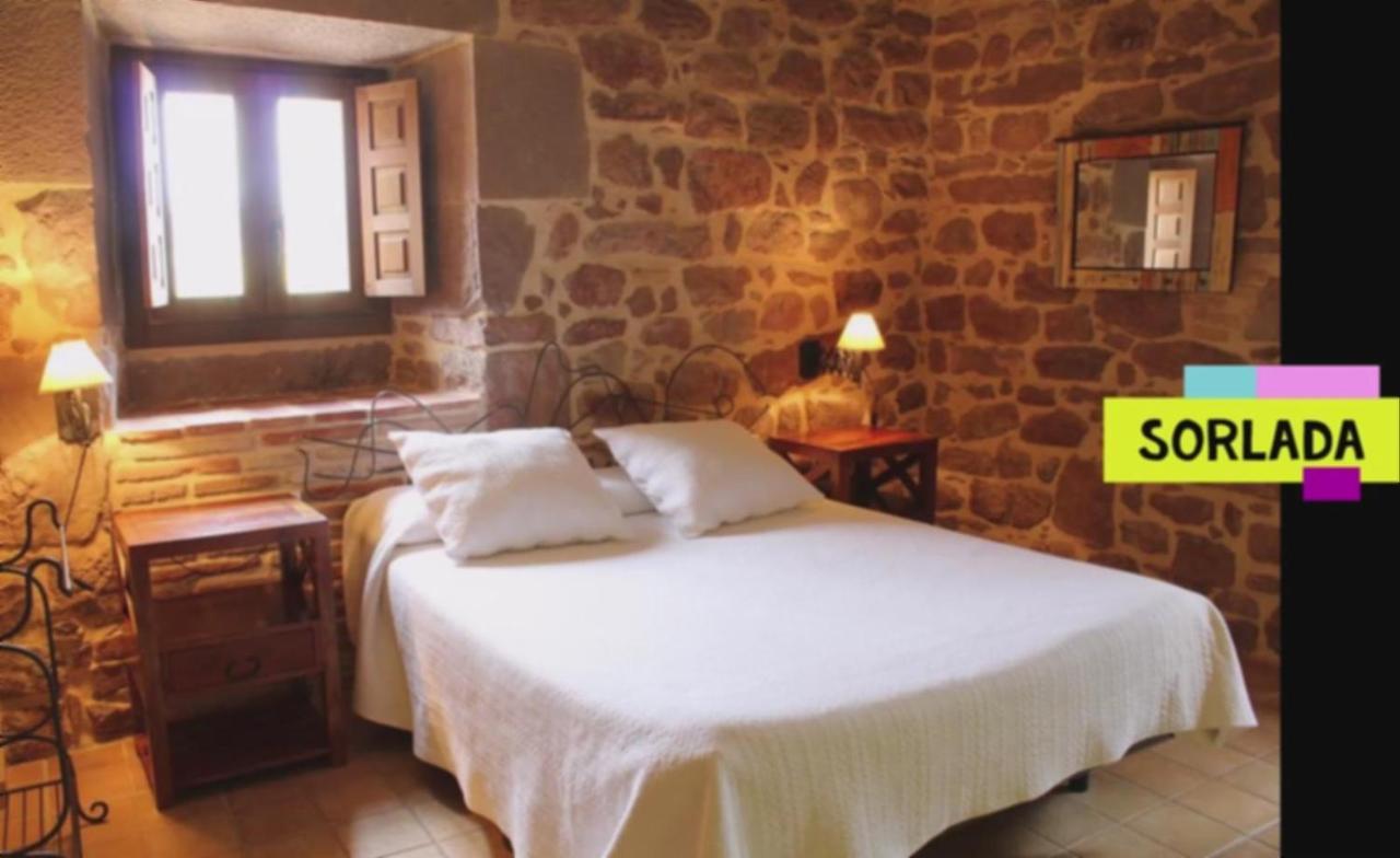Hostal Rural Ioar Sorlada Ngoại thất bức ảnh