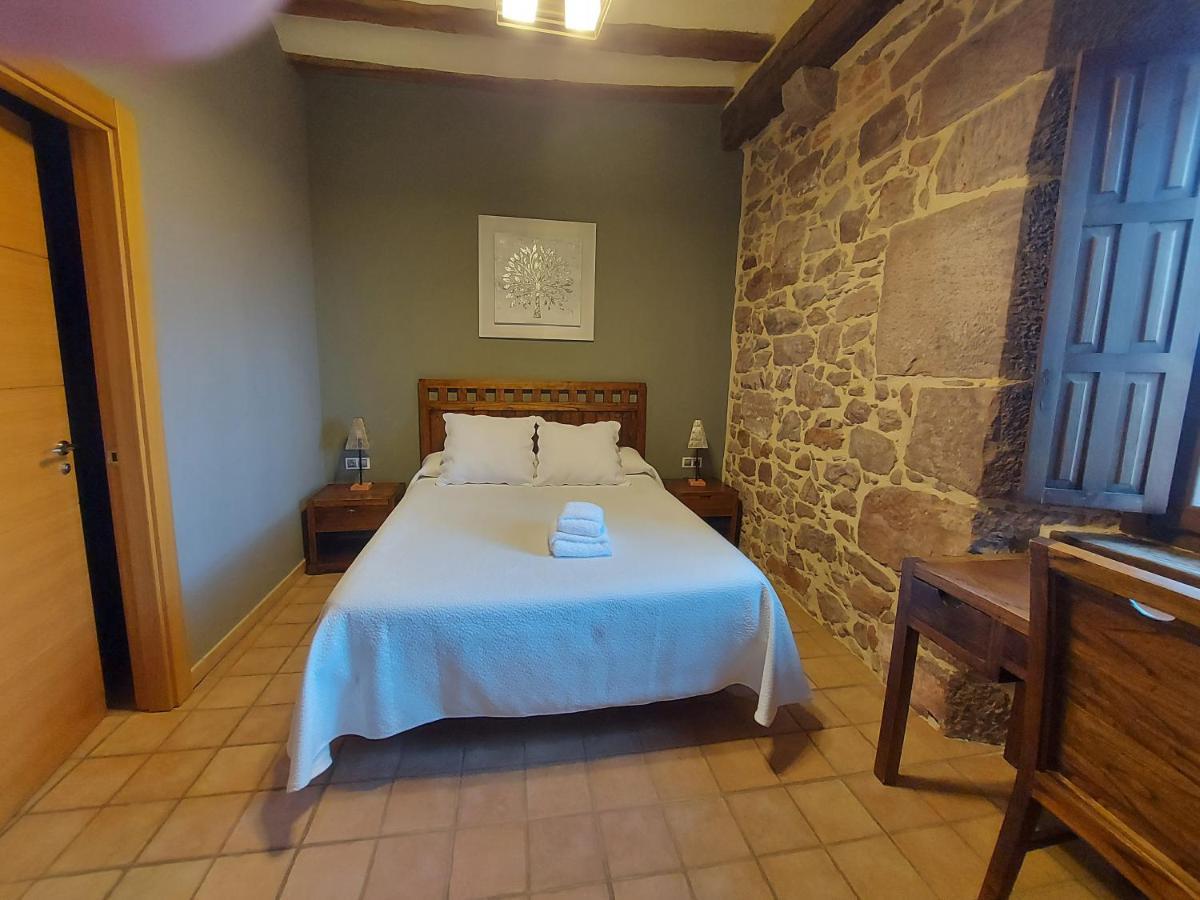 Hostal Rural Ioar Sorlada Ngoại thất bức ảnh